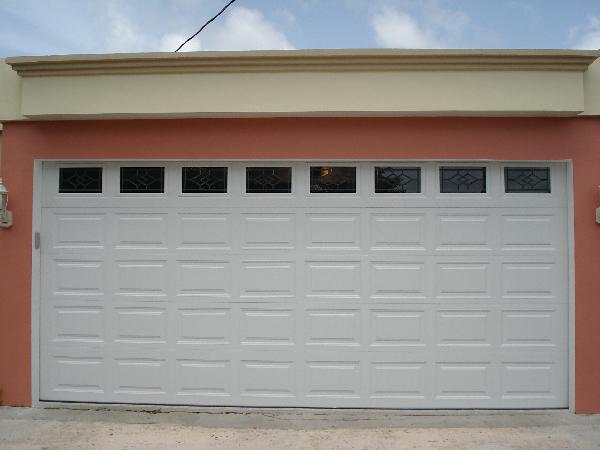 puertas garaje P1 - Instalación y Reparación Puertas de Garaje y Motor
