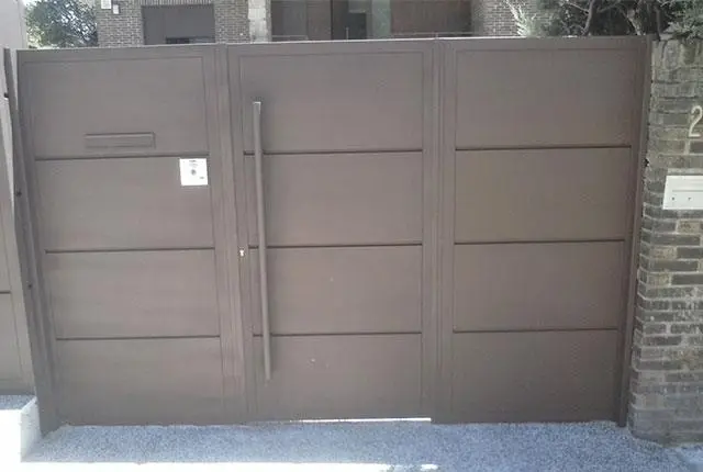 puertas Abatibles P1 - Instalación y Reparación Puertas Abatibles