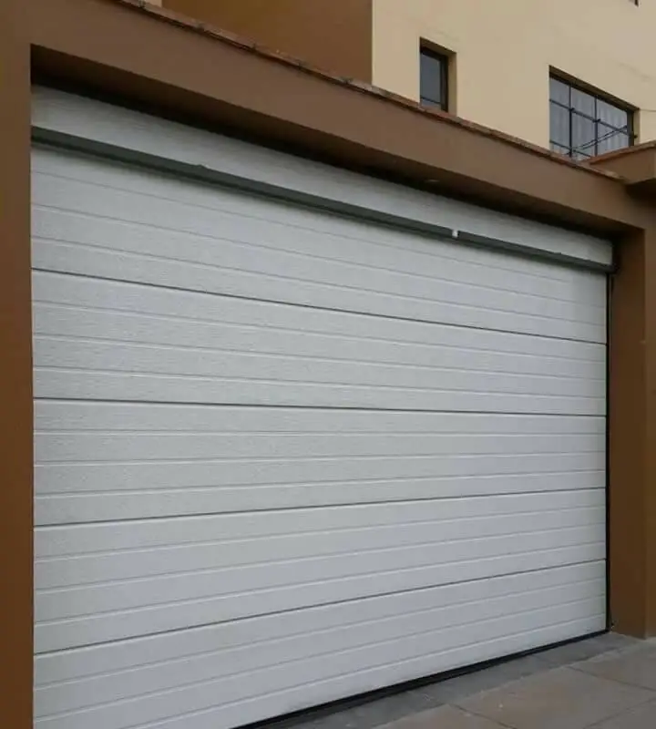 puertas garaje P2 - Instalación y Reparación Puertas de Garaje Barcelona