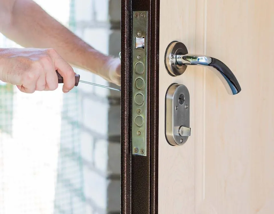 instalar puertas entrada para casas 960x750 - ¿Como instalar puertas entrada para viviendas?